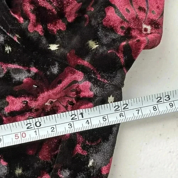 Jones New‎ York Velvet Women XL WhimsiGoth Faux Wrap Floral Beaded Witchy Blouse - Picture 11 of 12